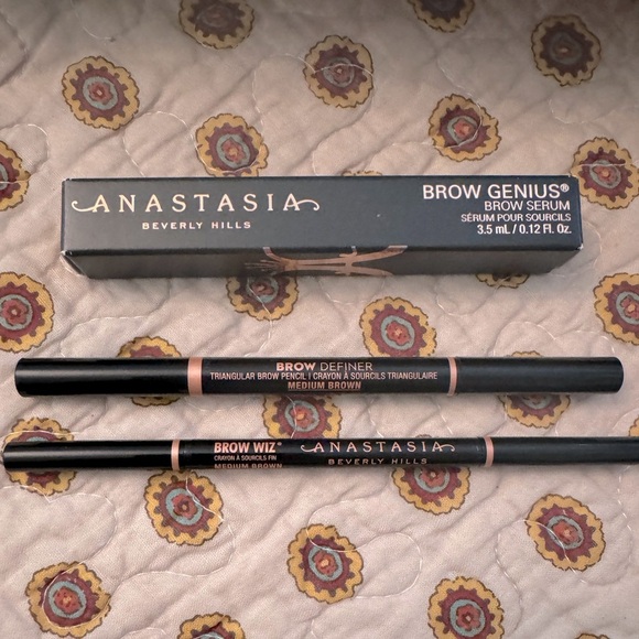 NWT: 3 Piece Anastasia Beverly Hills Must Have Brow Bundle - Picture 1 of 10